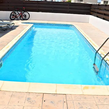 Apartament Kato With Private Pool