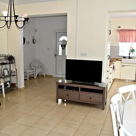 Apartament Kato With Private Pool
